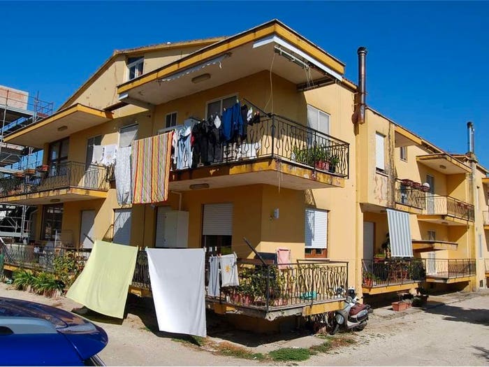 Casa con 6 locali in vendita in VIALE PIETRO FEDELE, Centro, Minturno