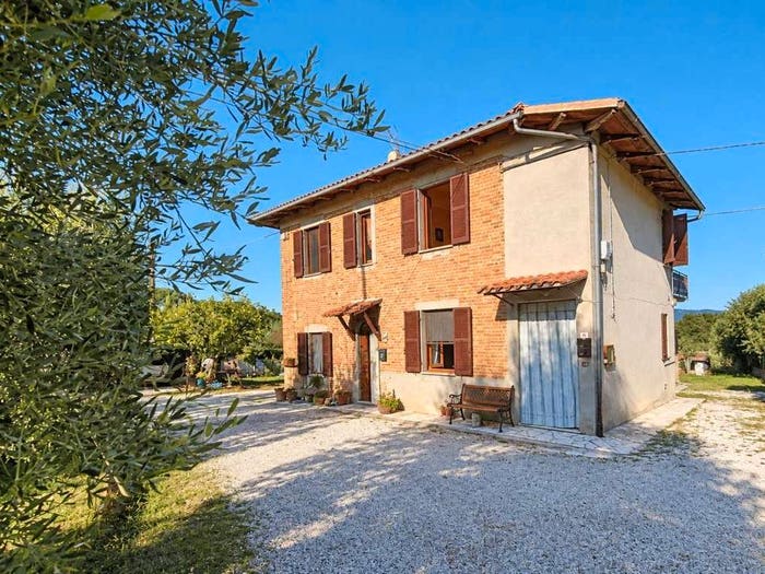 Casa quadrilocale in vendita in Località Giorgi, I Giorgi, Castiglione del Lago