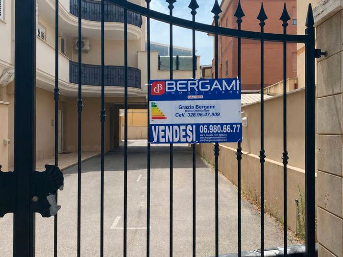 Appartamento trilocale in vendita in Via Santa Barbara, San Giacomo Santa Barbara, Nettuno