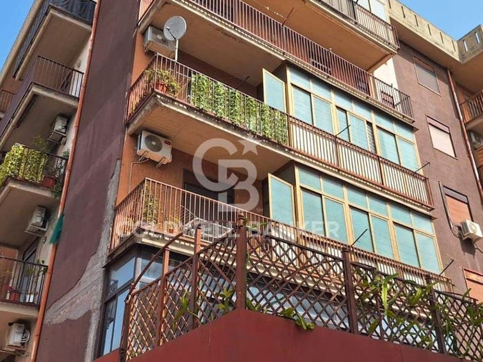 Appartamento trilocale in vendita in Via Antonio Locatelli, Rapisardi, Catania