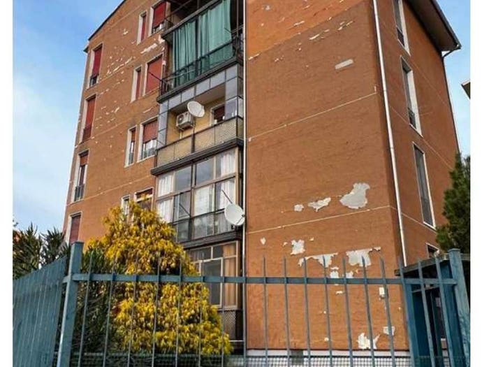 Appartamento con 6 locali in vendita in Via siracusa vercelli vc italia, Isola Bennet Belvedere, Vercelli