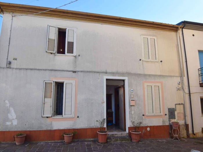 Casa trilocale in vendita in corso Umberto I, Piccianello, Picciano