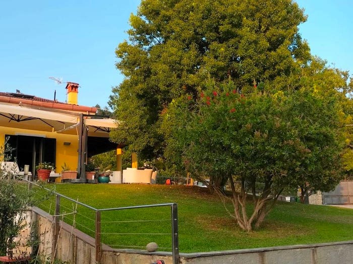 Casa con 6 locali in vendita in Via dei Pini, Castelnuovo Magra
