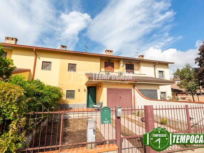 Casa quadrilocale in vendita in Via Fraconti, Maiano, Sant'Angelo Lodigiano