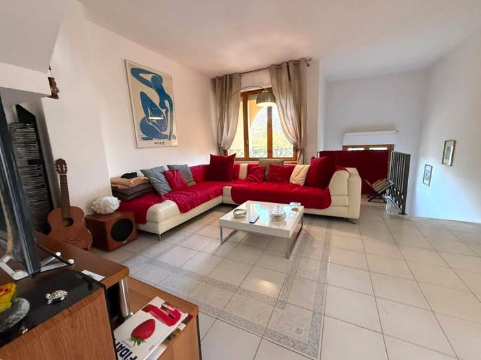 Casa con 6 locali in vendita in Via Sant'Alessio, Sant'Alessio Carignano, Lucca