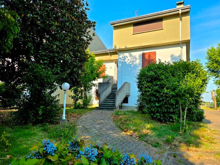 Casa con 5 locali in vendita in Via Provinciale, Canonica Vecchia, Sissa Trecasali