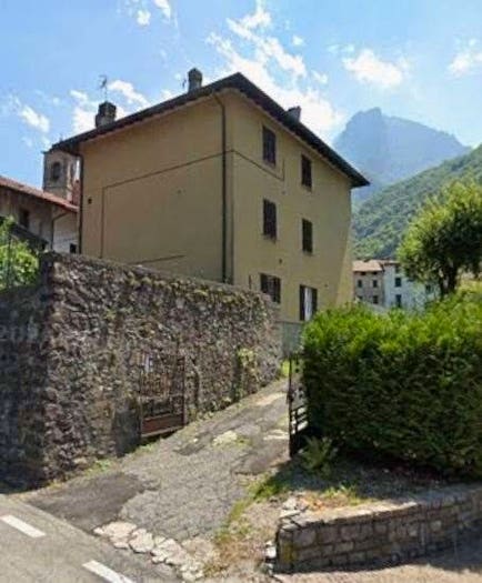 Appartamento trilocale in vendita in Via Alessandro Volta, Centro, Cortenova