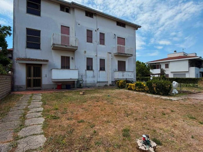 Appartamento trilocale in vendita in Via della Vallata, Vallelata, Aprilia
