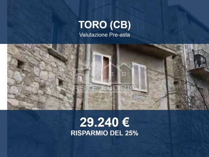 Casa con 6 locali in vendita in Via Occidentale, Toro