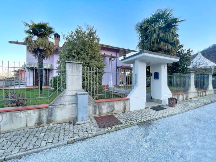 Casa con 6 locali in vendita in Via Generale Carlo Alberto Dalla Chiesa, Beguda, Borgo San Dalmazzo