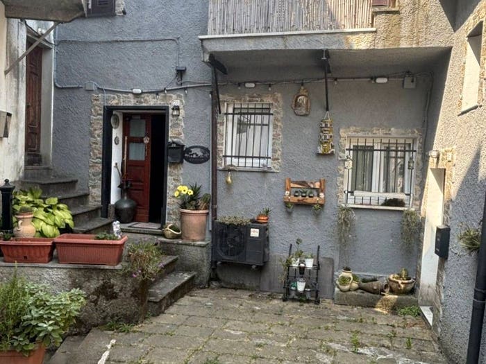 Casa con 5 locali in vendita in Via Liberta', Ziona, Carro