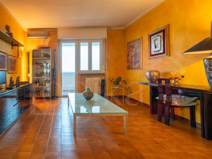 Appartamento quadrilocale in vendita in Via dei Pini, Centro, Pieve Emanuele