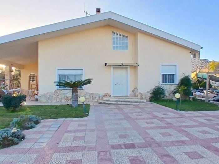Casa con 6 locali in vendita in Via del Villaggio, Santa Maria Del Focallo, Ispica