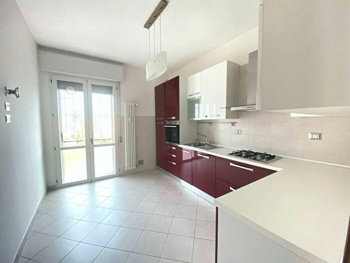 Appartamento quadrilocale in vendita in Via Centese, Centro, Argelato