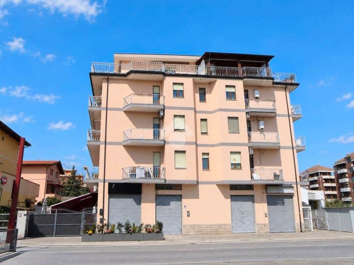 Appartamento trilocale in vendita in Via Tirino, Università Nuovo Tribunale, Pescara