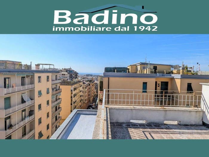 Appartamento quadrilocale in vendita in Via Giovanni Ambrogio Molfino, Sestri Ponente, Genova