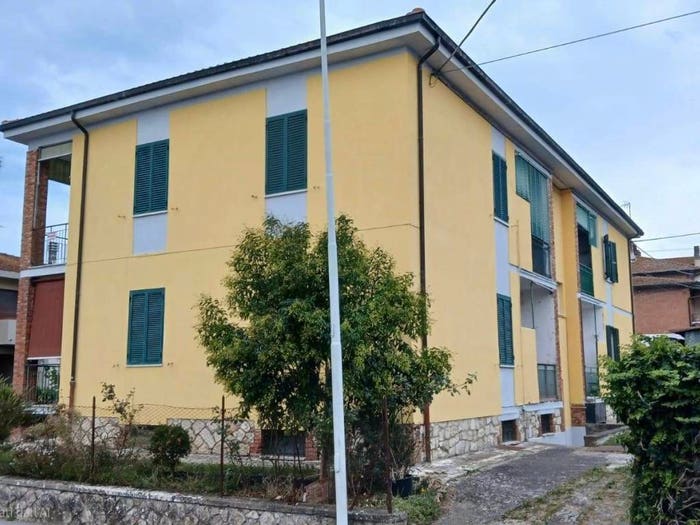 Appartamento con 6 locali in vendita in Acquaviva, Montepulciano