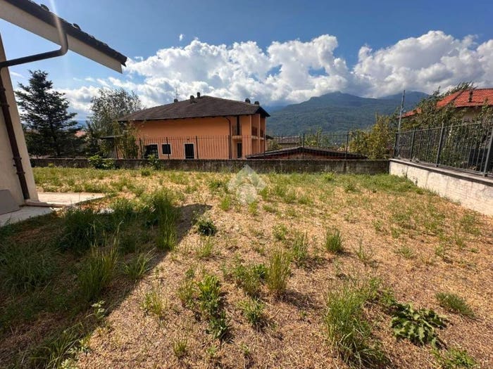 Casa quadrilocale in vendita in Via Umberto I, Bruzolo
