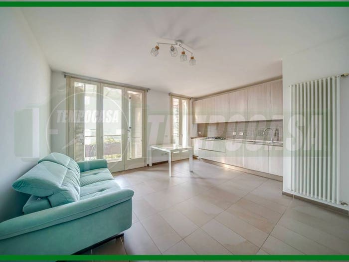 Appartamento trilocale in vendita in Via De Rizzoli, Crenna Bettolino, Gallarate