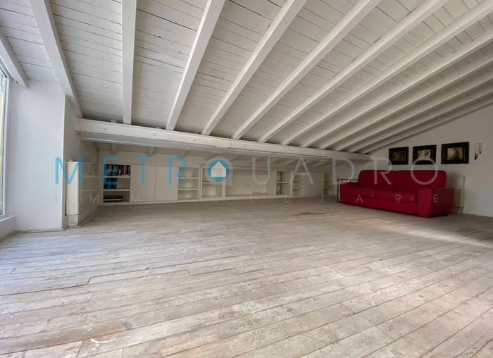 Appartamento con 5 locali in vendita in Quartiere Venezia, Livorno