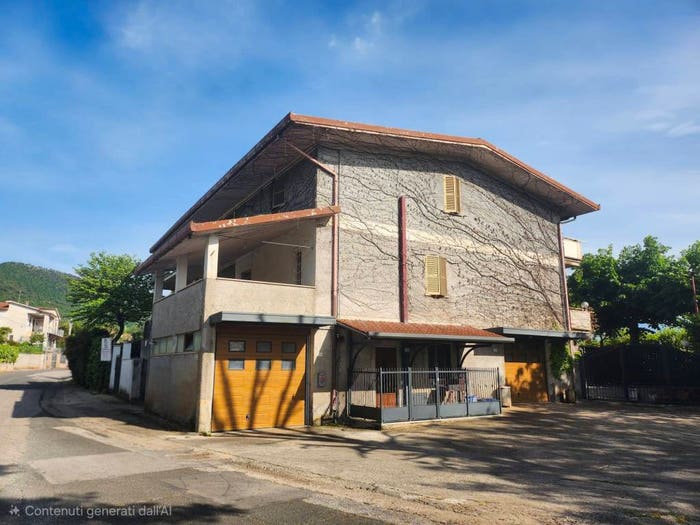 Appartamento con 5 locali in vendita in Contrada Vadoscuro, Piglio