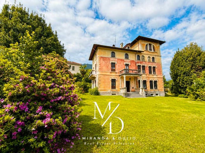 Casa con 6 locali in vendita in Via Nicola della Casa, Centro, Baveno