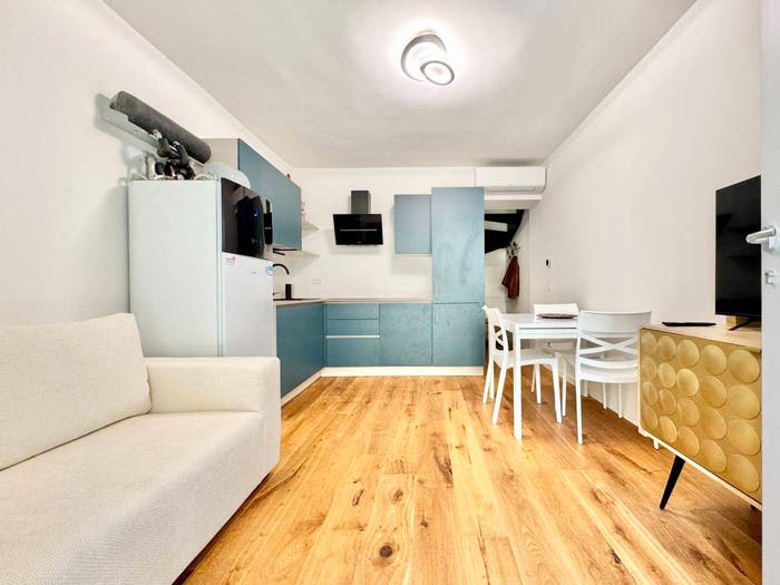 Appartamento bilocale in vendita in Viale Regina Elena, Tripoli Mare, Rimini
