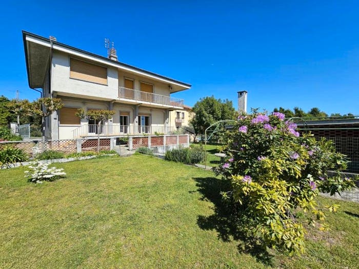Casa con 6 locali in vendita in Via S Pietro, Centro, Caluso