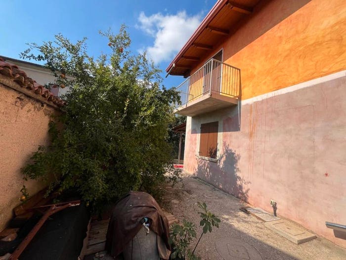 Casa con 6 locali in vendita in Medole