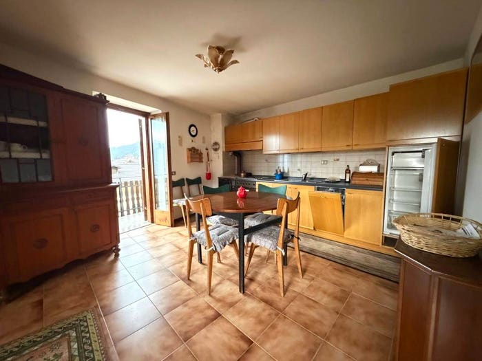 Appartamento con 6 locali in vendita in Via Monte Celado, Centro, Castello Tesino