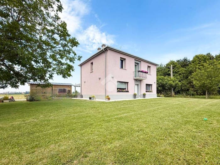 Casa con 5 locali in vendita in Via Provinciale Superiore, Frazioni di Molinella, Molinella