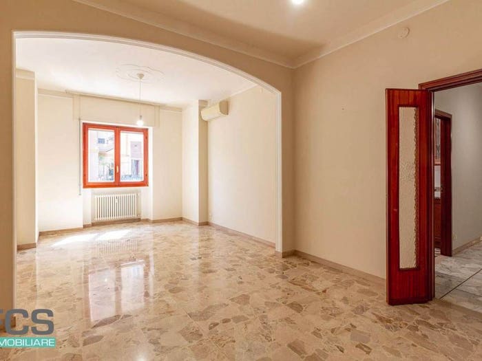 Appartamento con 5 locali in vendita in Via Adige, Centro, Albenga