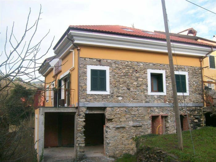 Appartamento trilocale in vendita in Borgata Chiappa, Villafranca, Garlenda