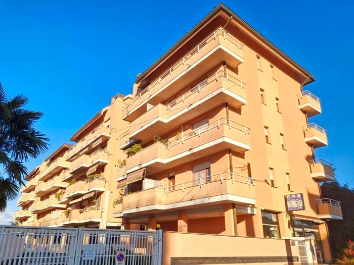 Appartamento quadrilocale in vendita in Via Francesco Baracca, Sciarè, Gallarate