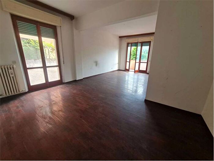 Appartamento con 5 locali in vendita in Borgo Rodi, Ancona