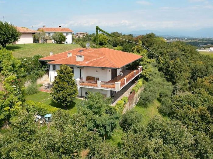 Casa con 6 locali in vendita in Via Bottino Basso, Lonato del Garda