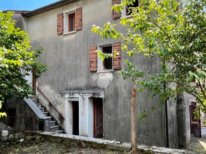 Casa trilocale in vendita in Via Ferracina, Solagna