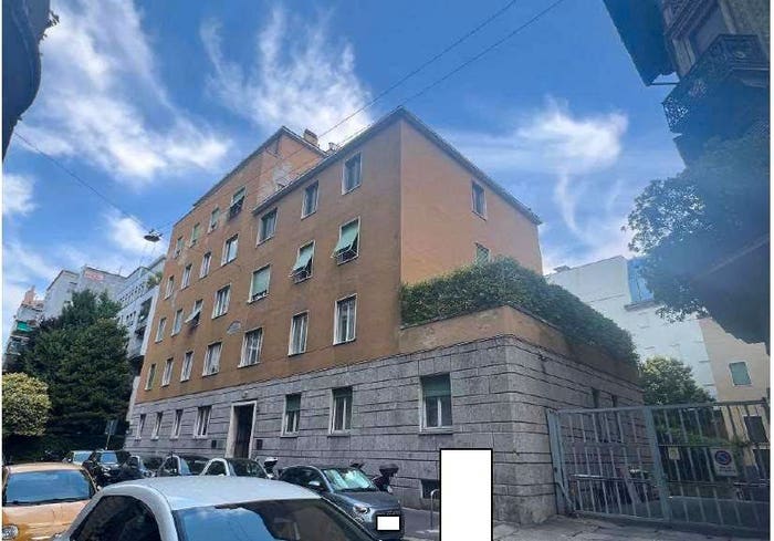 Appartamento trilocale in vendita in VIA LOVANIO N, Moscova, Milano
