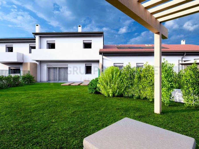 Casa quadrilocale in vendita in Via Nino Bixio, Centro, Ponte San Nicolò