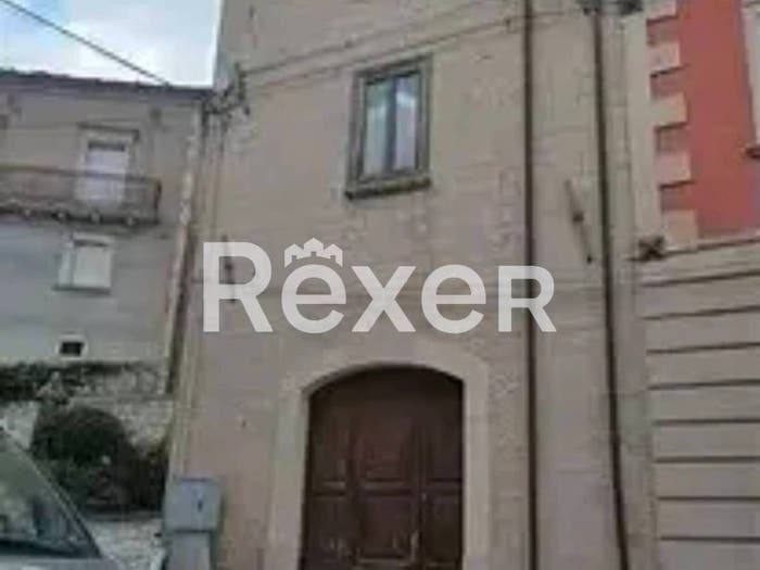 Casa quadrilocale in vendita in Corso Municipio, Morrone del Sannio