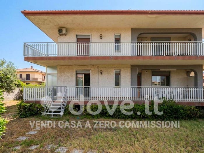 Casa con 6 locali in vendita in Via Pompeo Vecchio, Centro, Mascalucia