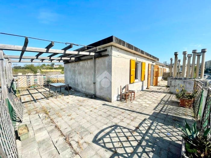 Appartamento bilocale in vendita in Via dei sessanta, Cornigliano, Genova