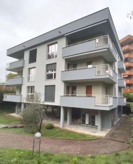 Appartamento quadrilocale in vendita in Via Molise, San Giuseppe, Monza