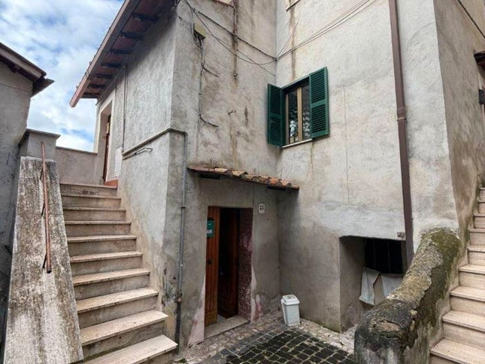 Appartamento trilocale in vendita in Vicolo Cortese, Centro, Castel Madama