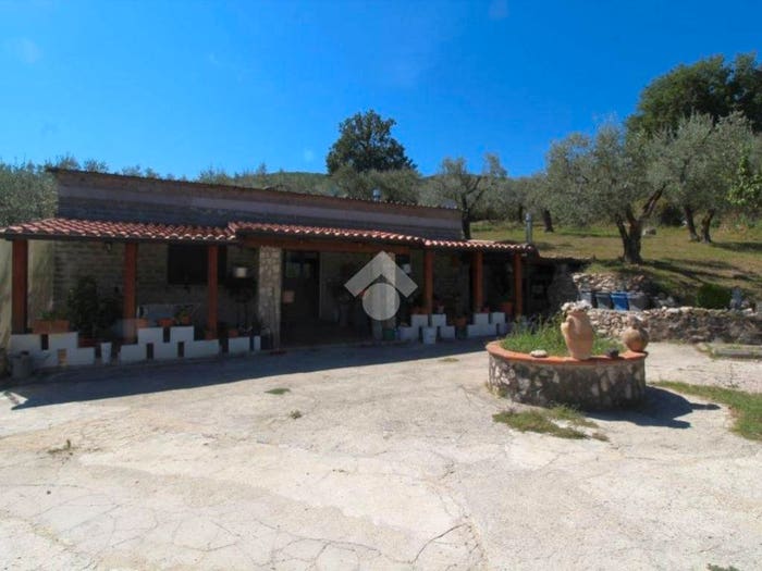 Casa bilocale in vendita in Via Carlo Corso, Poggio Nativo