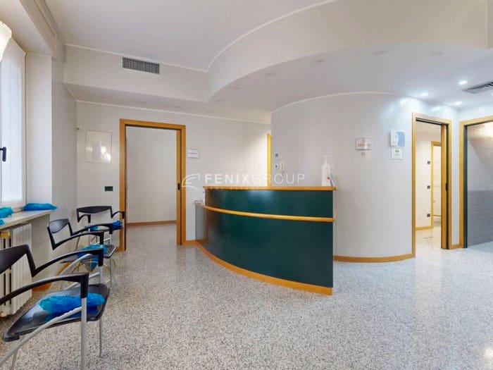 Casa con 6 locali in vendita in Via Martiri della Libertà, Centro, Locate di Triulzi