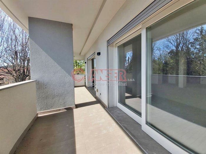 Appartamento quadrilocale in vendita in Via Statale, Centro, Merate