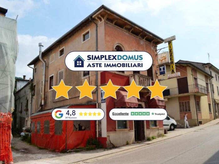 Casa con 6 locali in vendita in Via ROMA, Centro, Roncà
