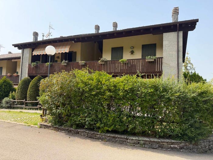 Appartamento trilocale in vendita in Centro, Montecreto