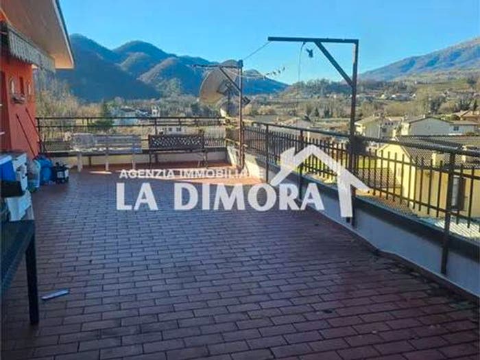 Appartamento con 5 locali in vendita in La Bella Ligonto, Follina